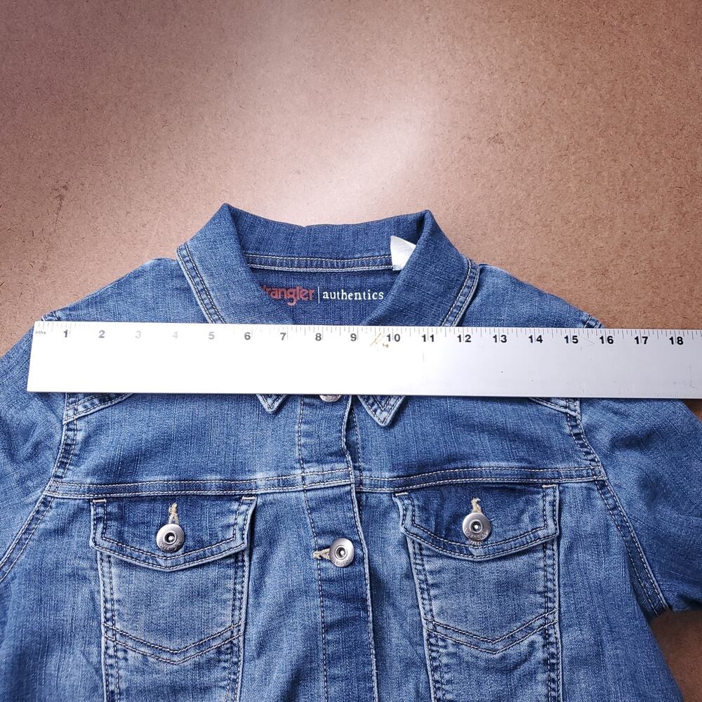 Wrangler Denim Trucker Jacket Women M Blue Fitted Pockets Buttons Retro Cowgirl - Picture 5 of 11